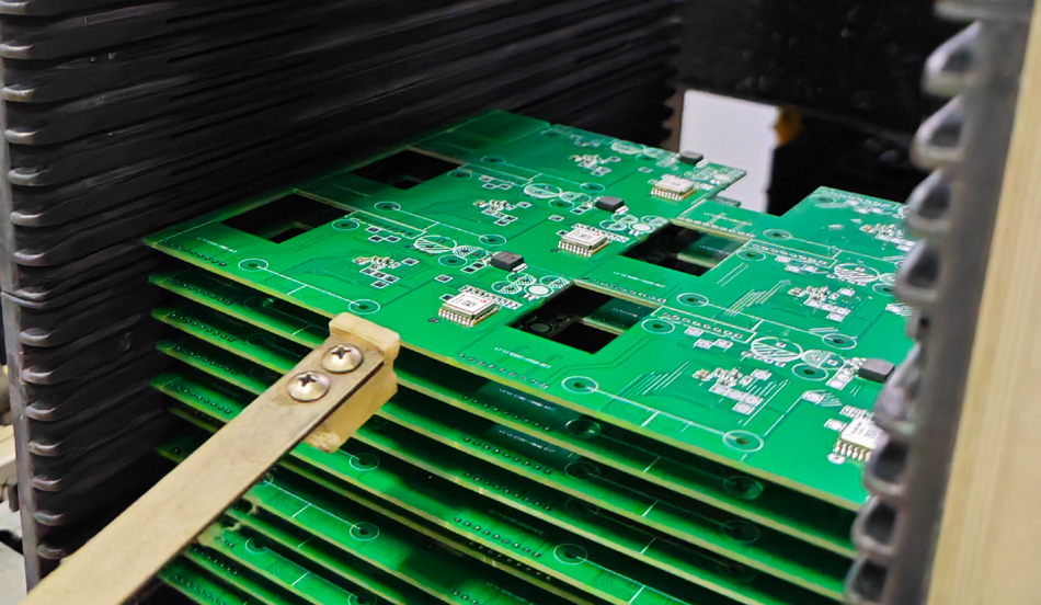 ການປົກປ້ອງແລະການປະຕິບັດຕາມສິ່ງແວດລ້ອມ: ແນວໂນ້ມການພັດທະນາຂອງໂຮງງານ PCBA