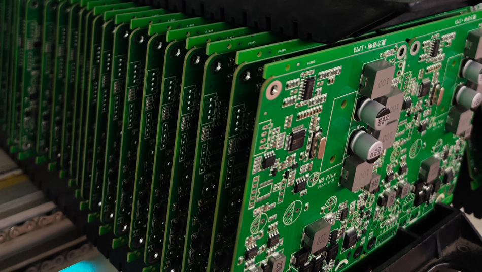 ຕັດສິນລະບົບການຕິດຕາມກວດກາຄຸນນະພາບເຕັມຮູບແບບຂອງໂຮງງານ PCBA